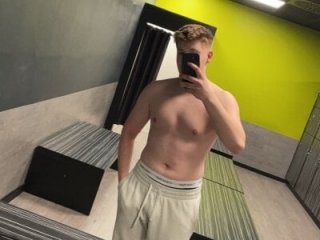 Young-hornyboy live webcam thumbnail