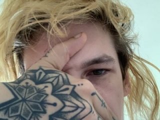 YoungDick25 live webcam thumbnail