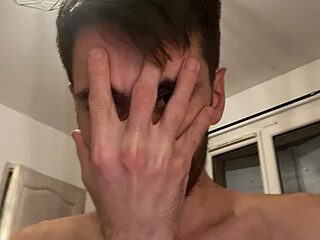 Youngfrenchdick2 live webcam thumbnail