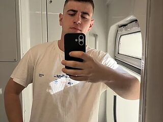 YourFavoriteSexy live webcam thumbnail