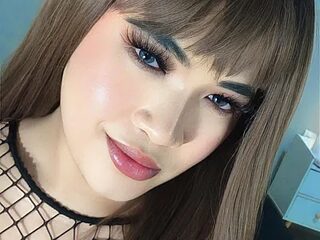 YourQTstella live webcam thumbnail