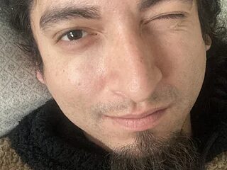 YourSnackIsOnFire live webcam thumbnail