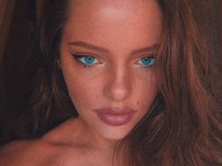 Your_Sweet_Julia live webcam thumbnail
