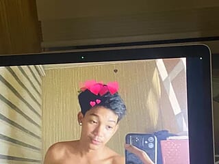 YourcumBoy77 live webcam thumbnail