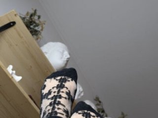 Yourlittledemon live webcam thumbnail
