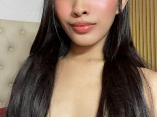 Yourlovelywife_jedy live webcam thumbnail