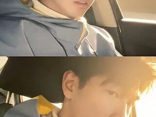 Yourlovingboy--002 live webcam thumbnail