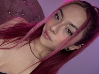 Yovng___Lau live webcam thumbnail