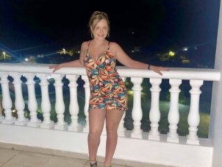 youaskWEdoXOX live webcam thumbnail