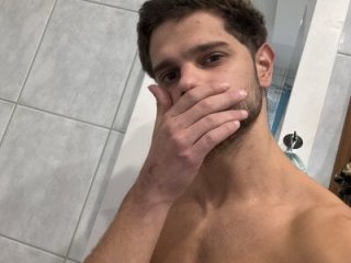 youngboyformommy24 live webcam thumbnail