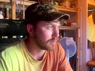 your_sexy_friends live webcam thumbnail