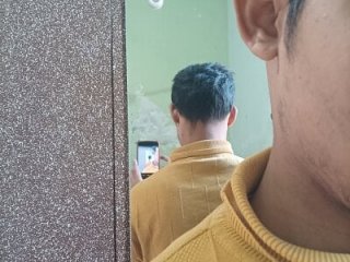 yourcrush0123 live webcam thumbnail
