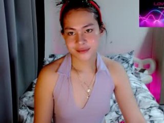 yourgirl_jiesa live webcam thumbnail