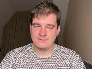 yourhairybuddy live webcam thumbnail