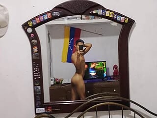 Yuztin_little_ live webcam thumbnail