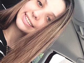 yumi-hot live webcam thumbnail