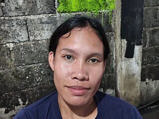 yummy_pilipina26 live webcam thumbnail