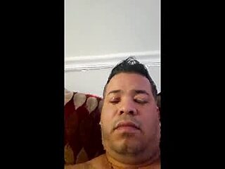 yuni89 live webcam thumbnail
