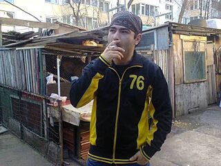 yuyukyler live webcam thumbnail