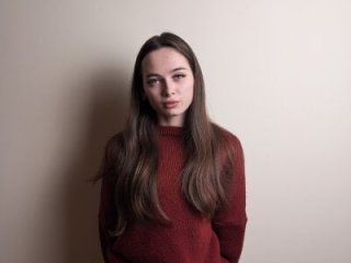 YvonneRobes live webcam thumbnail