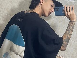 ZAndrew_Gold live webcam thumbnail