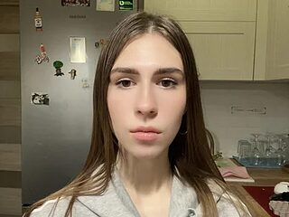 ZaraGuyette live webcam thumbnail