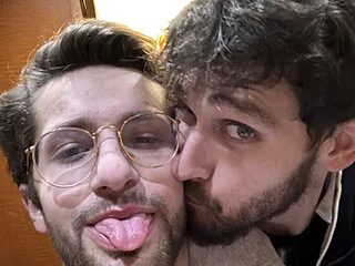 zachandwill live webcam thumbnail