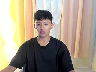 zachary_lewis live webcam thumbnail