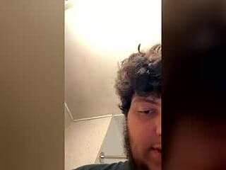 zachf982 live webcam thumbnail
