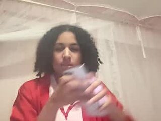 zaza__zariaa live webcam thumbnail