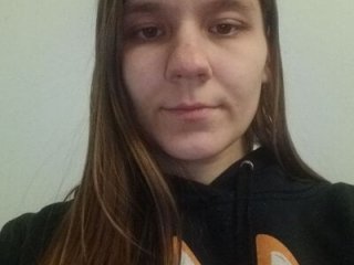 Zizi_Zuzu live webcam thumbnail