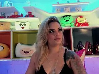 zihaadams_ live webcam thumbnail