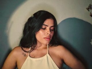 ZoeGrant_ live webcam thumbnail