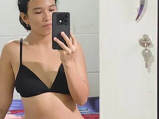 zoecute5817 live webcam thumbnail