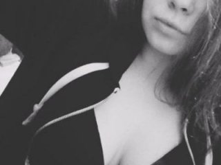 Zuli_Kiska live webcam thumbnail