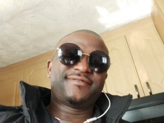 zuluboyxx live webcam thumbnail
