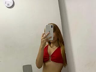 zury_cute1 live webcam thumbnail