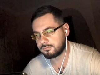 zyqrael live webcam thumbnail